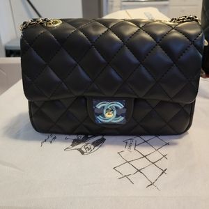 Dupe adjustable crossbody